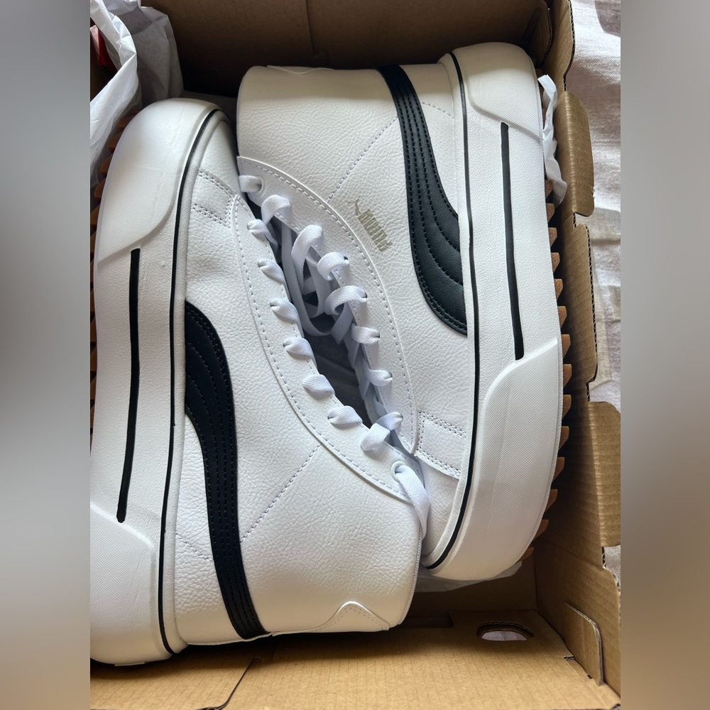 NEW Puma Kaia Mid Leather Shoe